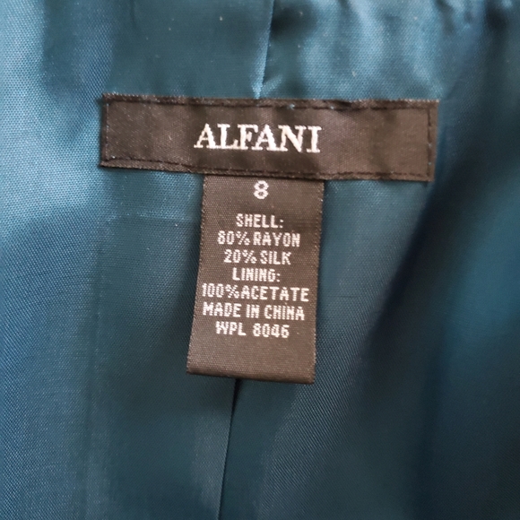 Jacket - Picture 5 of 5